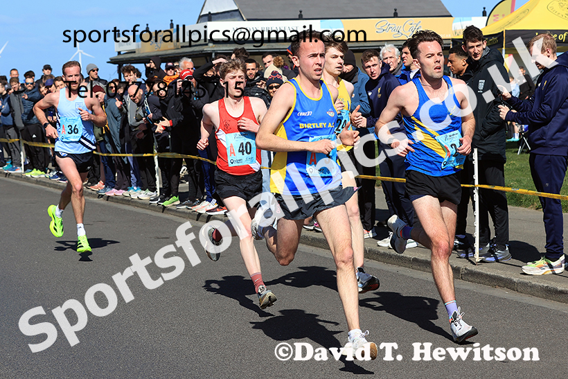 Senior mens Northern 12 Stage Road Relay, 2025 Northern 12 and 6 Stage Road Relays and Junior 5k, Redcar. Photo: David T. Hewitson/Sports for All Pics
